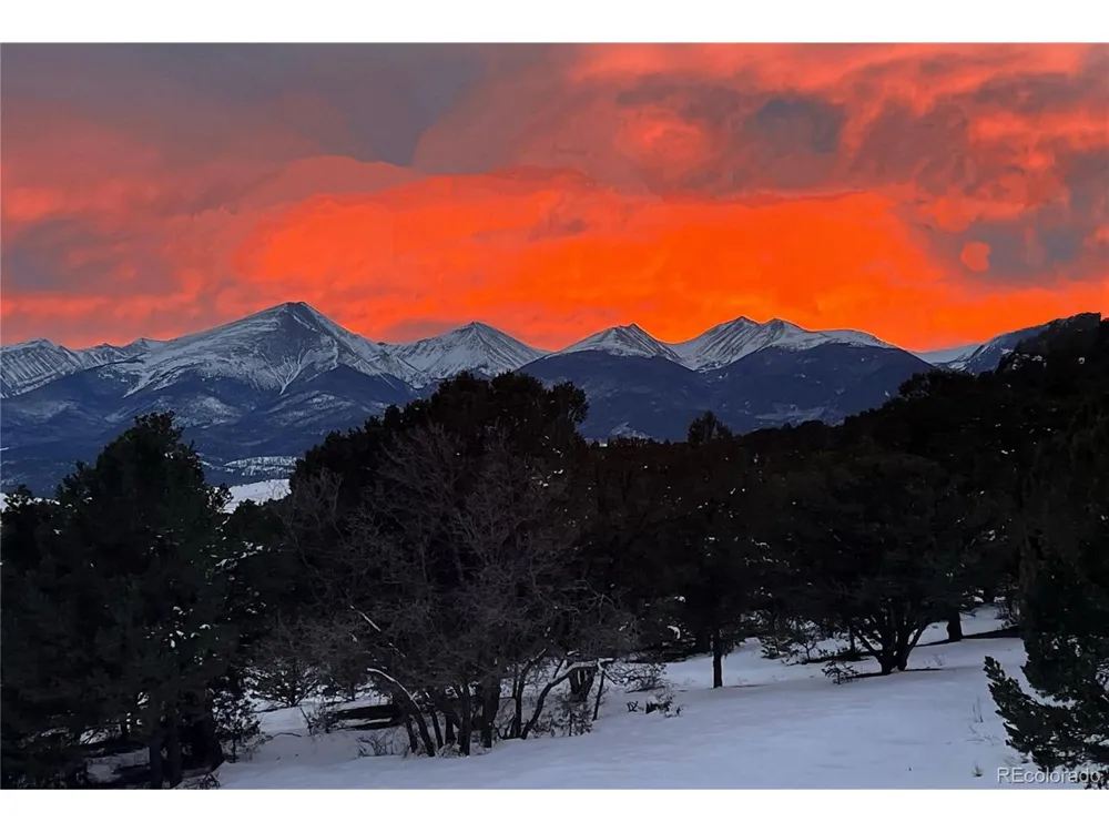 100 Reatta Road Westcliffe, CO 81252