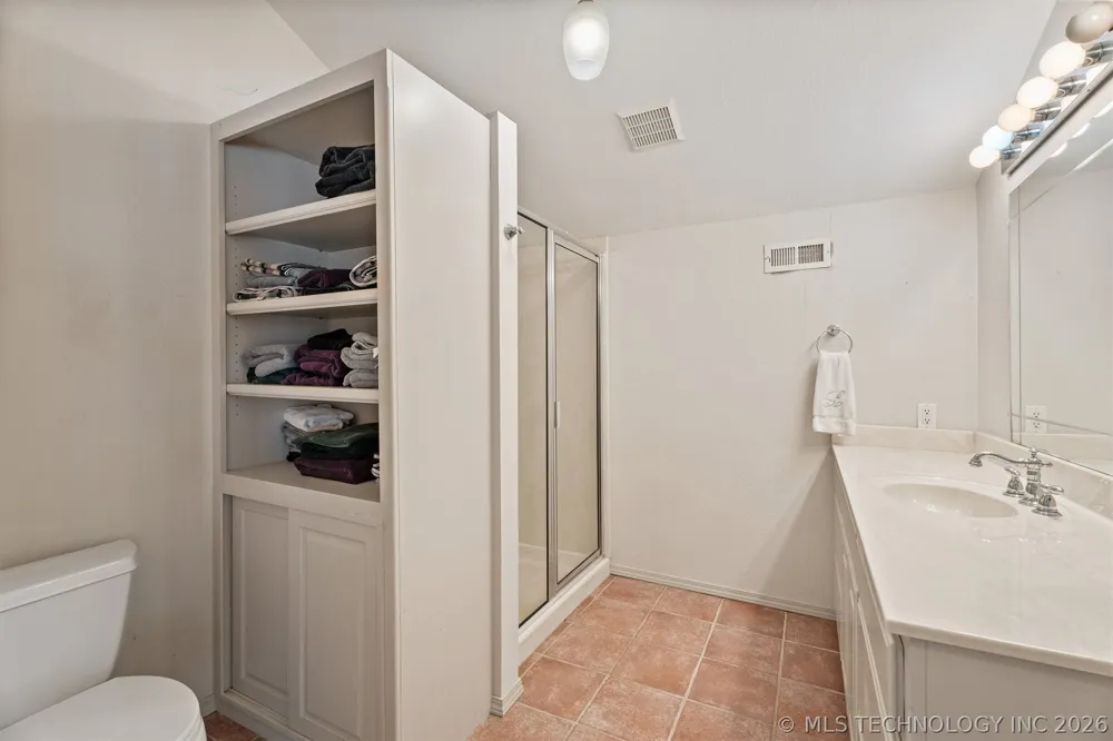 201 Clear Ridge Court Bartlesville, OK 74006