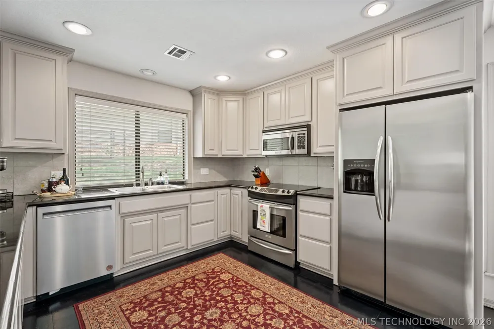 201 Clear Ridge Court Bartlesville, OK 74006