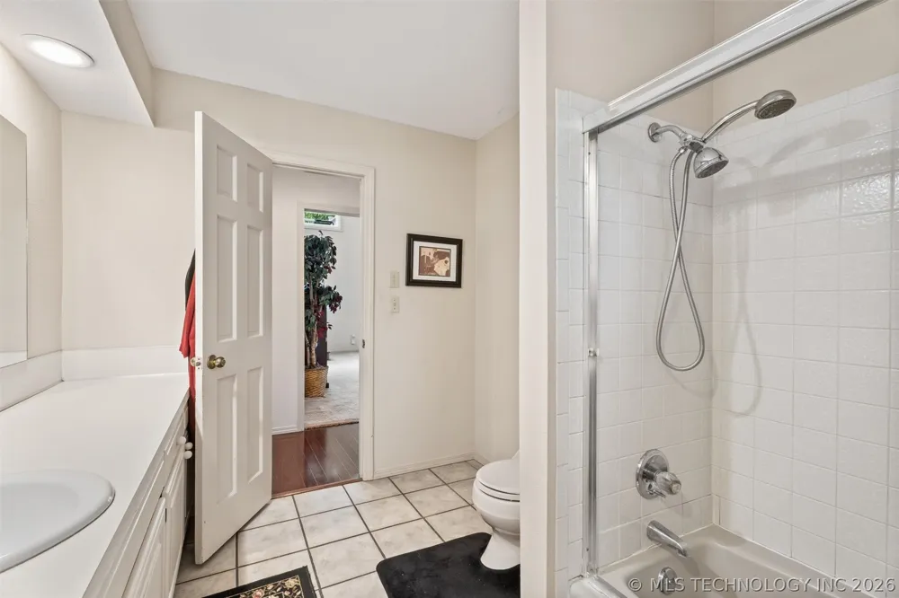 201 Clear Ridge Court Bartlesville, OK 74006