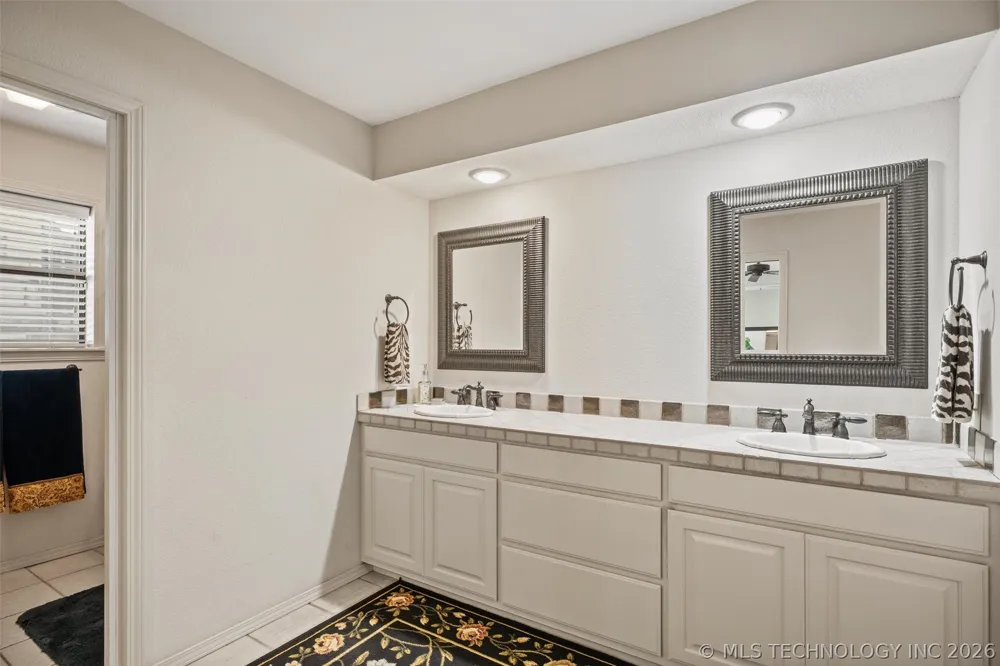 201 Clear Ridge Court Bartlesville, OK 74006