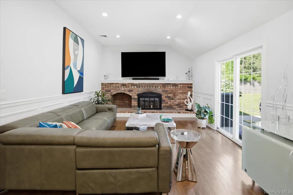 174 Warner Road Huntington, NY 11743