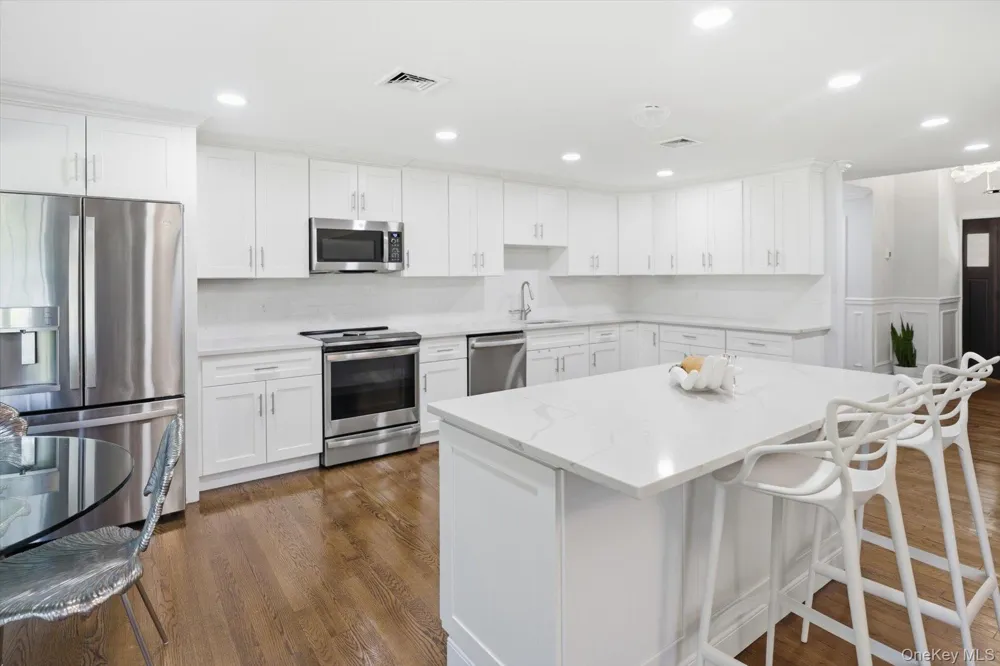 174 Warner Road Huntington, NY 11743