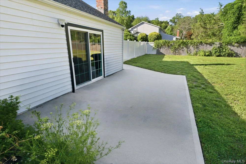 174 Warner Road Huntington, NY 11743