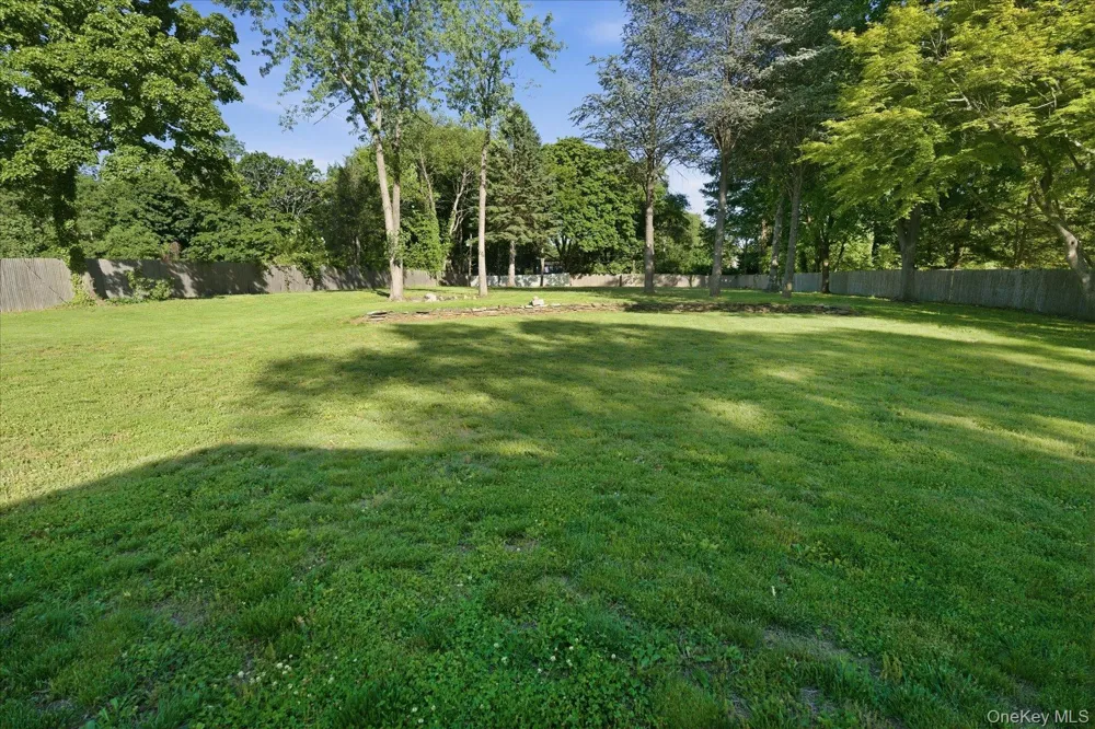 174 Warner Road Huntington, NY 11743