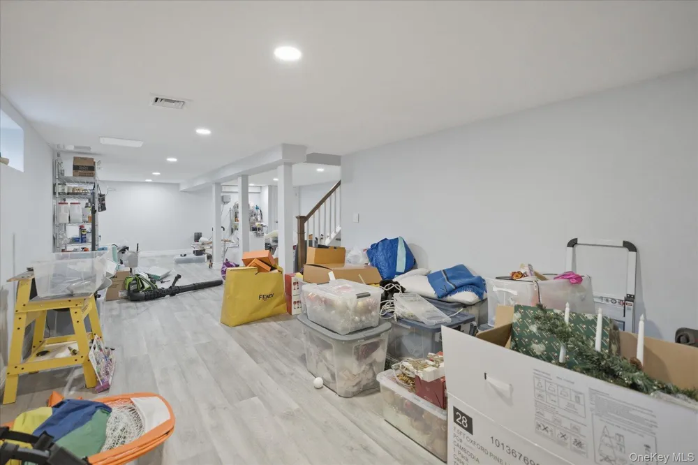 174 Warner Road Huntington, NY 11743
