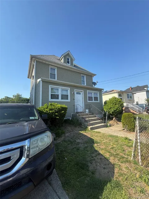39 Pleasant Avenue