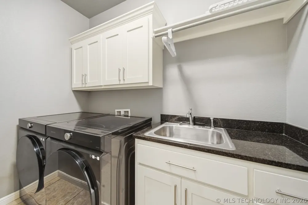 5929 E 145th Street S Bixby, OK 74008