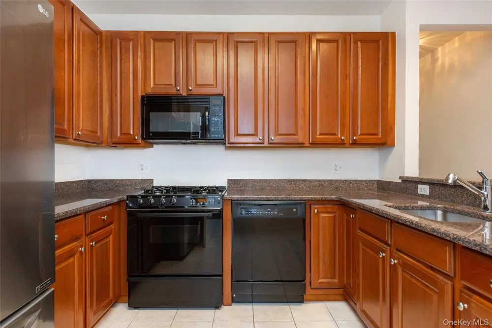 28 De Baun Avenue #205 Suffern, NY 10901