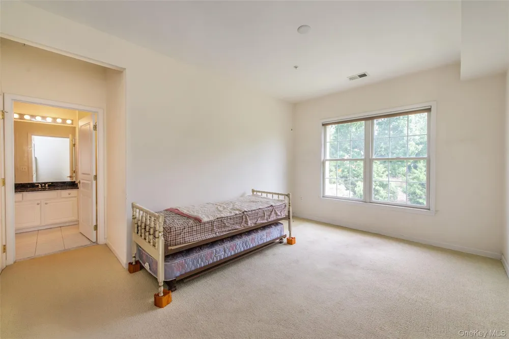 28 De Baun Avenue #205 Suffern, NY 10901