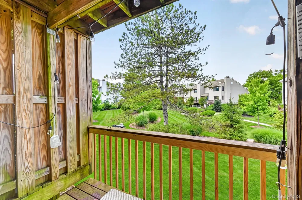 6 Linda Court Nanuet, NY 10954