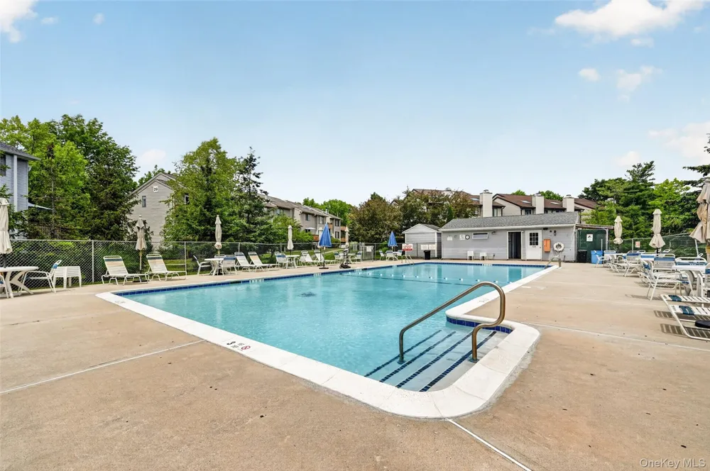 6 Linda Court Nanuet, NY 10954