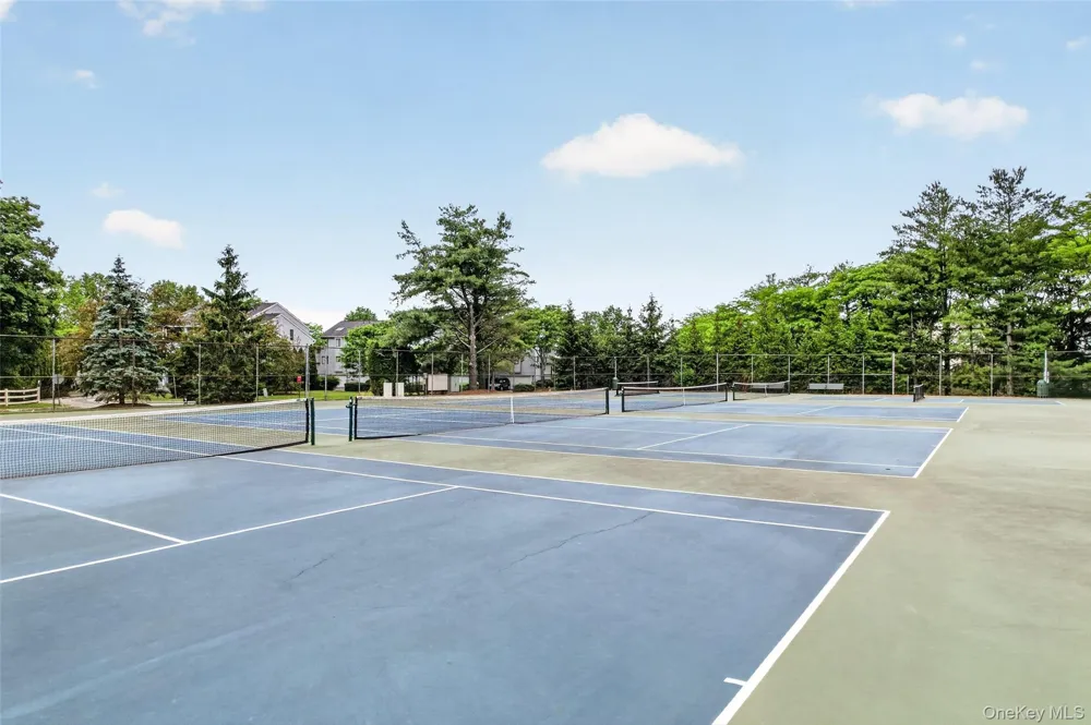 6 Linda Court Nanuet, NY 10954