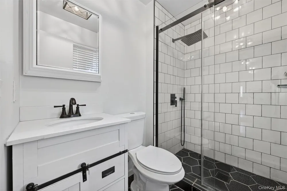 6 Linda Court Nanuet, NY 10954