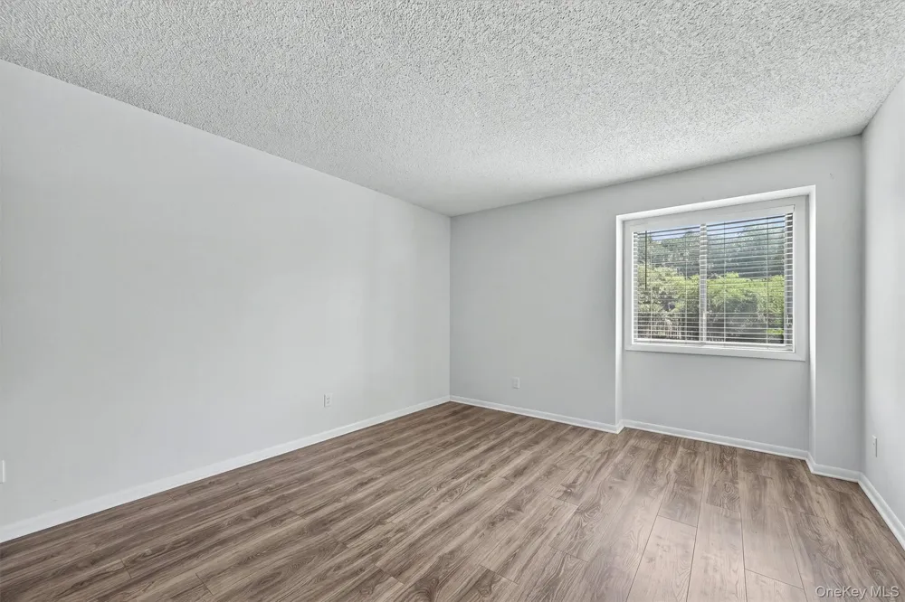 6 Linda Court Nanuet, NY 10954