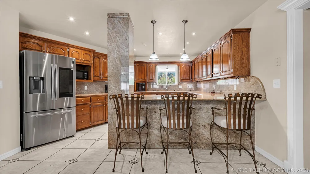 2800 Ridgeway Ardmore, OK 73401