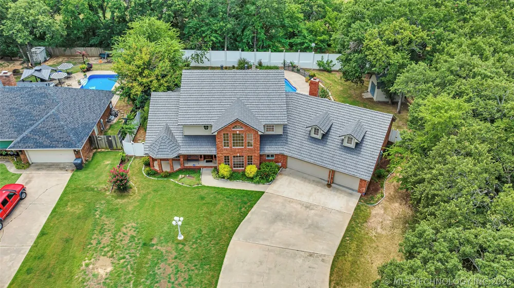 2800 Ridgeway Ardmore, OK 73401