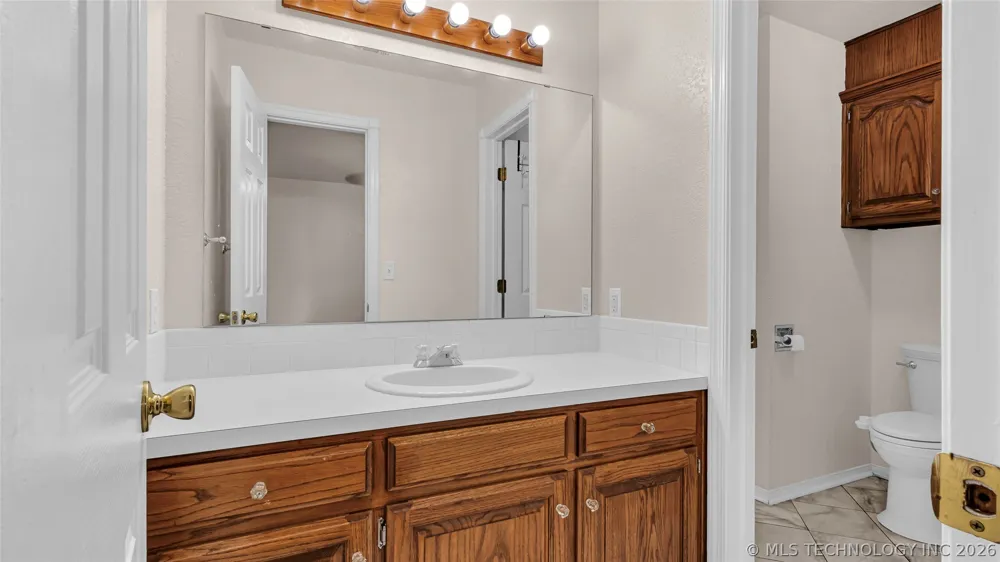 2800 Ridgeway Ardmore, OK 73401
