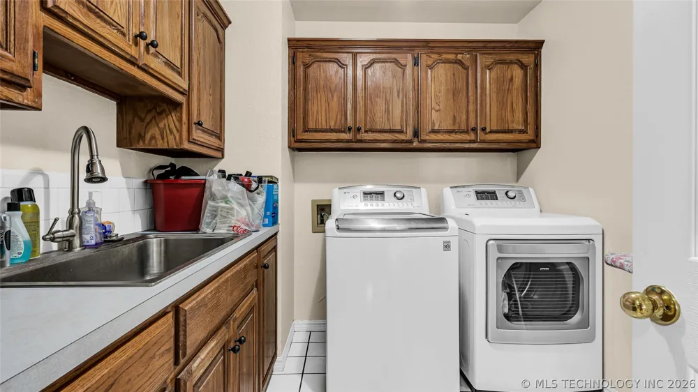 2800 Ridgeway Ardmore, OK 73401