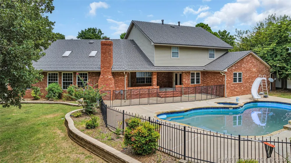 2800 Ridgeway Ardmore, OK 73401