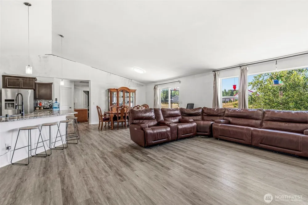 235 Flatt Road Kelso, WA 98626