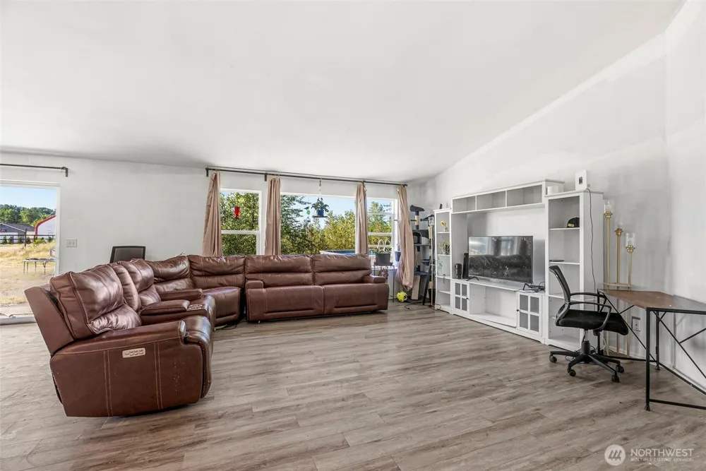 235 Flatt Road Kelso, WA 98626