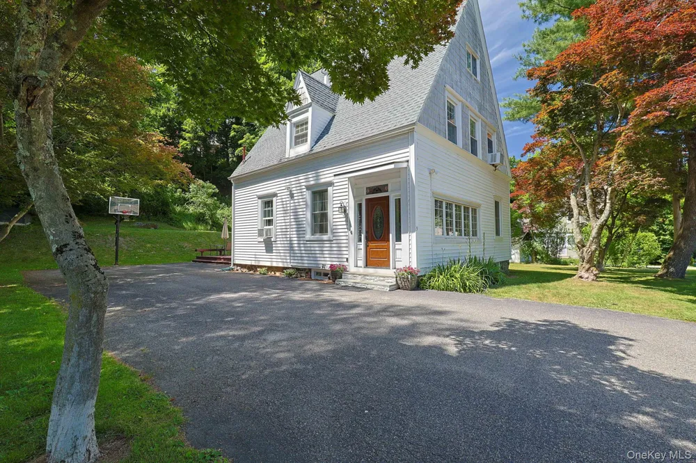 9 Library Road Tuxedo Park, NY 10987