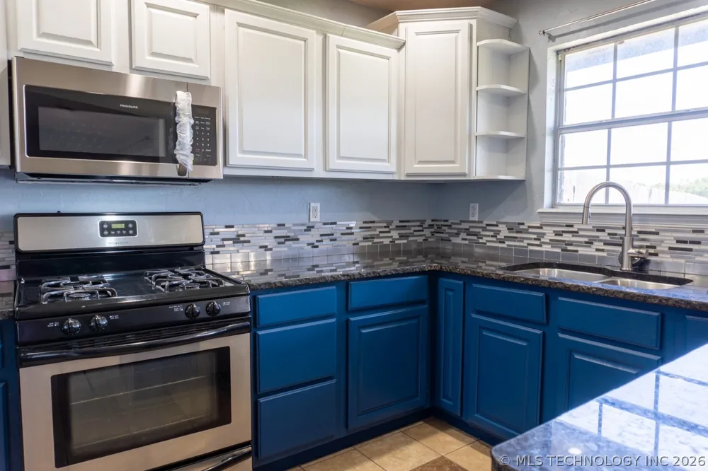 1702 W 21st Stillwater, OK 74074