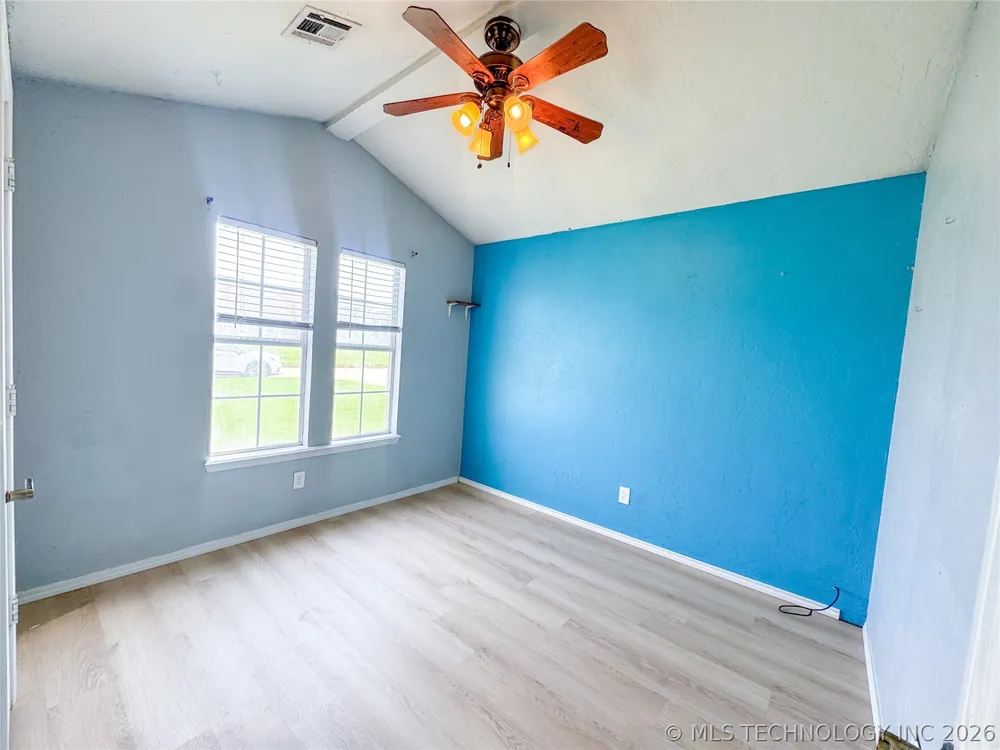 1702 W 21st Stillwater, OK 74074