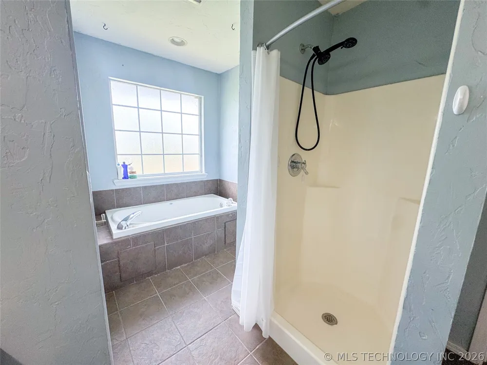 1702 W 21st Stillwater, OK 74074