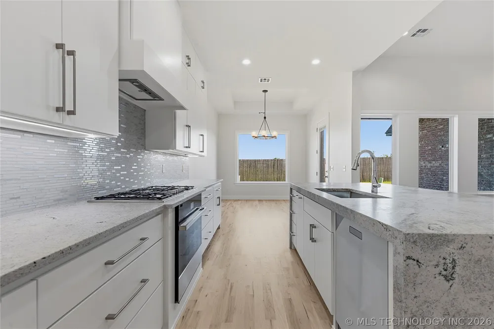 610 E 149th Street S Glenpool, OK 74033