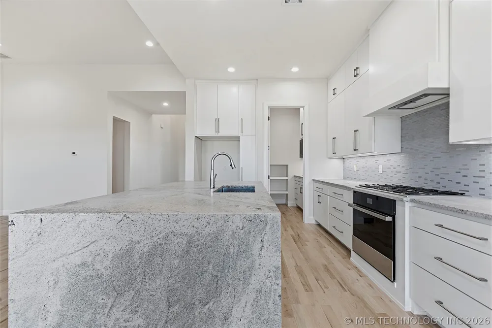 610 E 149th Street S Glenpool, OK 74033