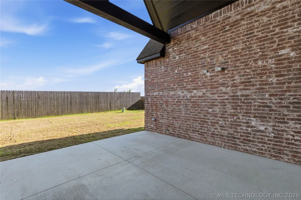 610 E 149th Street S Glenpool, OK 74033