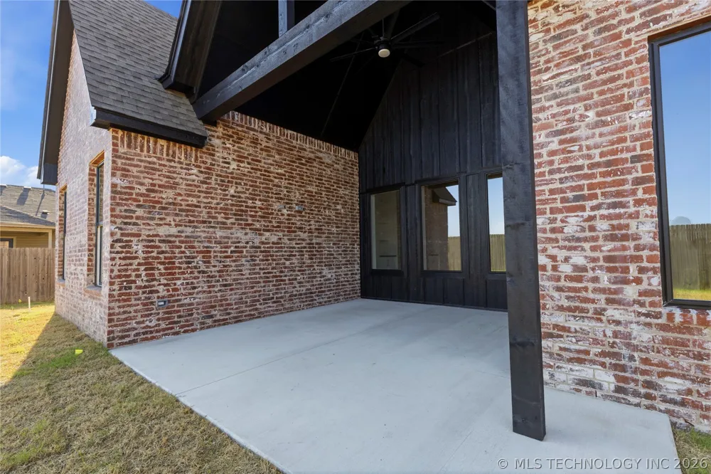 610 E 149th Street S Glenpool, OK 74033