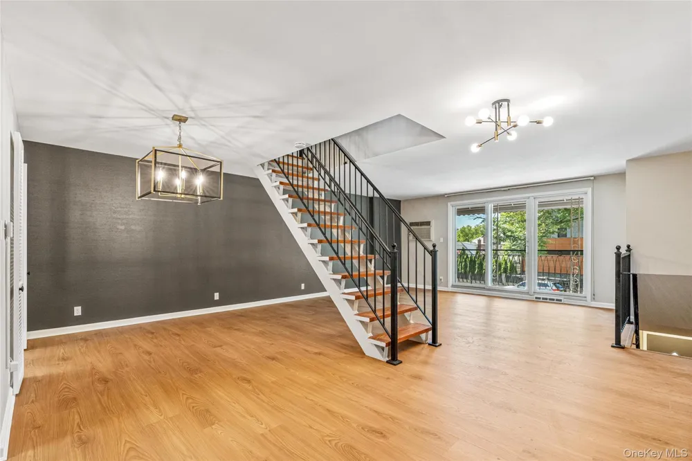 175-03 Peck Avenue #2 Floor Fresh Meadows, NY 11365