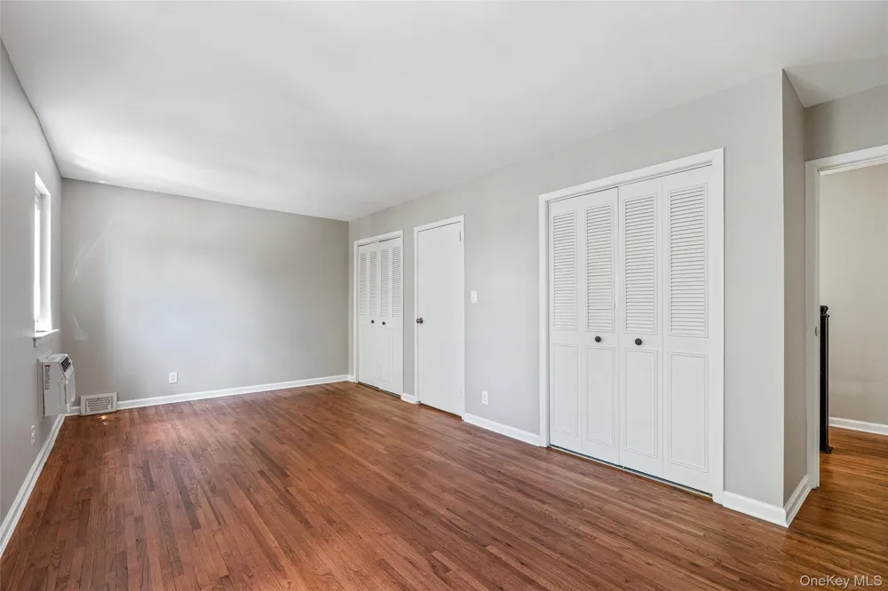 175-03 Peck Avenue #2 Floor Fresh Meadows, NY 11365
