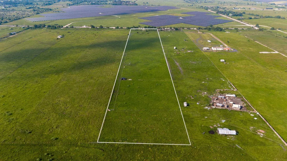 Hughes Road Guy, TX 77444