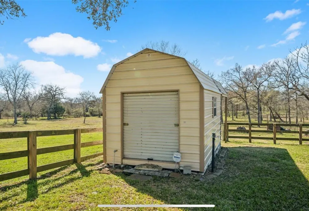 22349 Fm 359 Road Hempstead, TX 77445