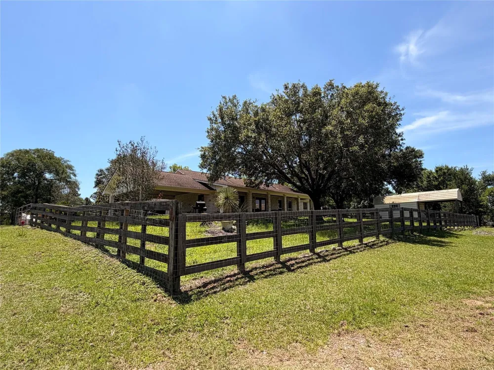 22349 Fm 359 Road Hempstead, TX 77445