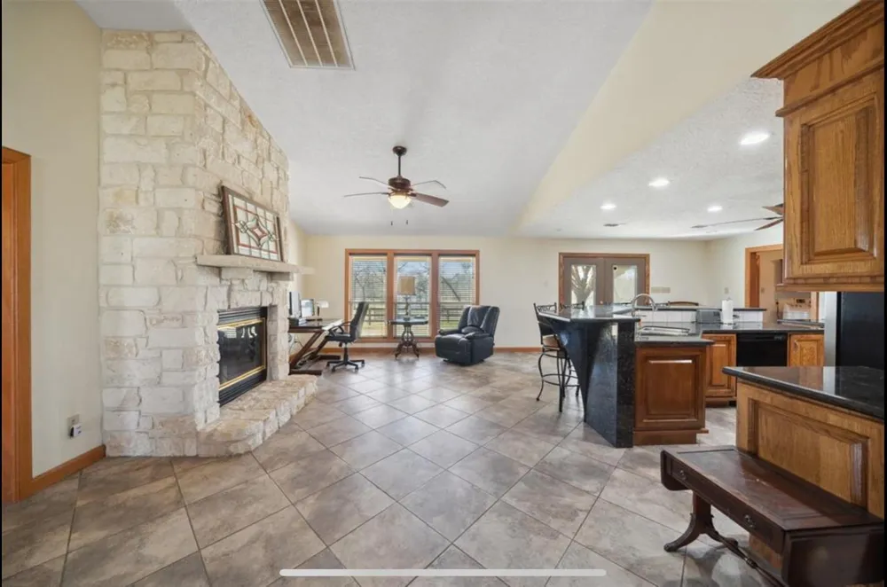 22349 Fm 359 Road Hempstead, TX 77445