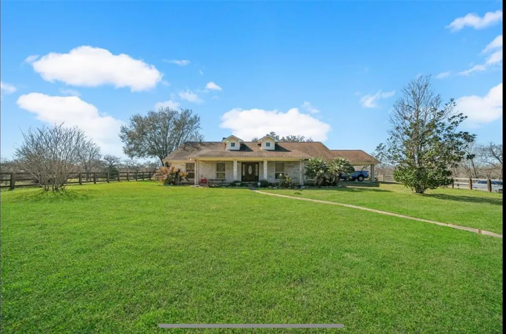 22349 Fm 359 Road Hempstead, TX 77445
