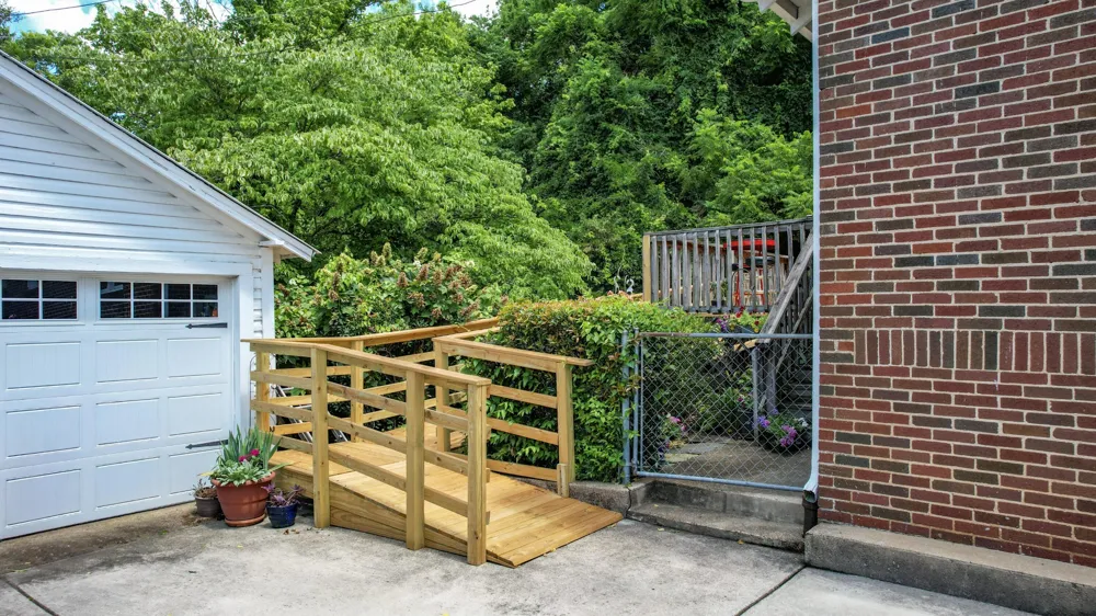 431 Highland Avenue NW Cleveland, TN 37311
