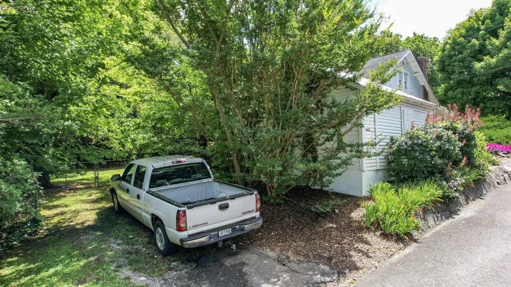 431 Highland Avenue NW Cleveland, TN 37311