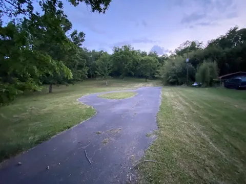 250 Hurt Rd