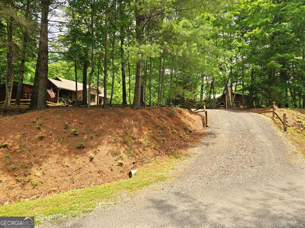 211 Winding Brook TRL Morganton, GA 30560