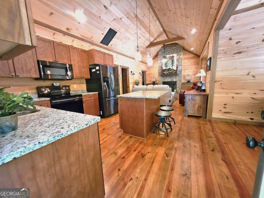 211 Winding Brook TRL Morganton, GA 30560