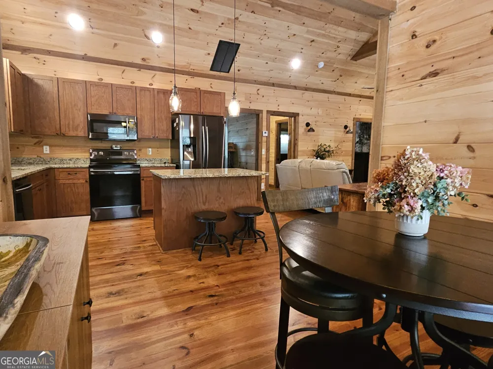 211 Winding Brook TRL Morganton, GA 30560