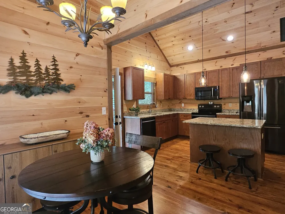 211 Winding Brook TRL Morganton, GA 30560