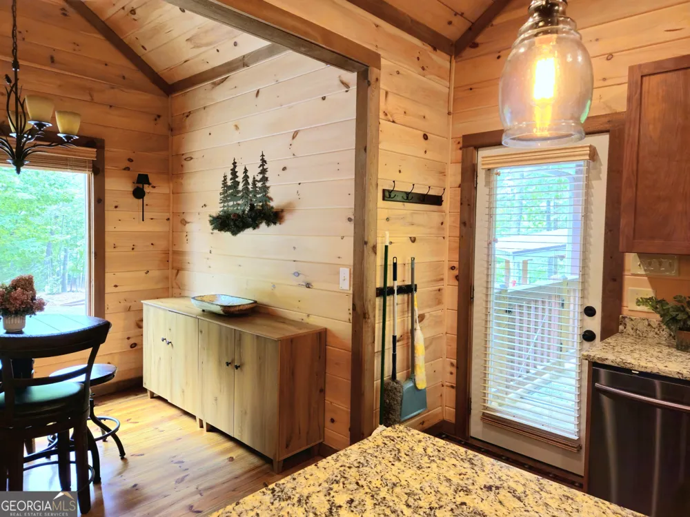 211 Winding Brook TRL Morganton, GA 30560