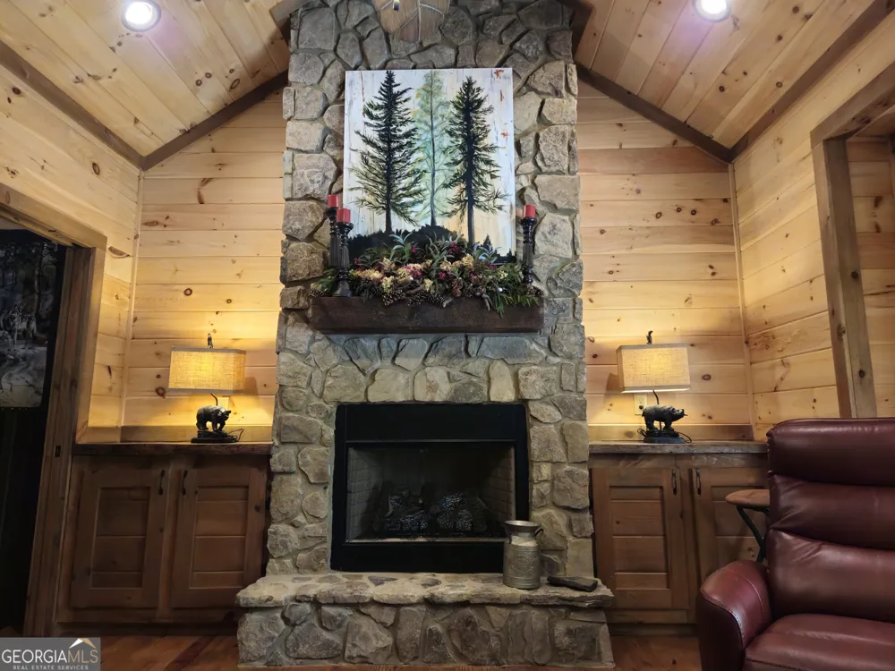 211 Winding Brook TRL Morganton, GA 30560